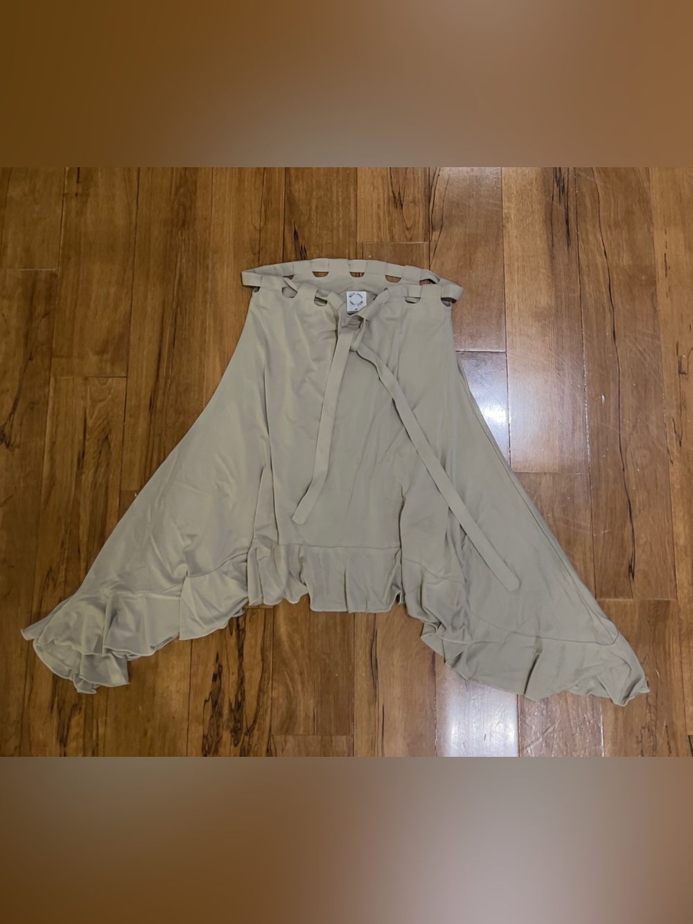 Asymmetrical Ruffle Skirt - Picture 5 of 7
